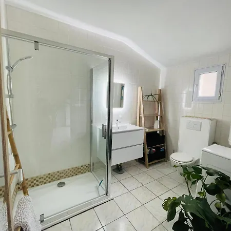 Holiday home Petite Maison Du Loubat Avec Jardin Asnieres-la-Giraud