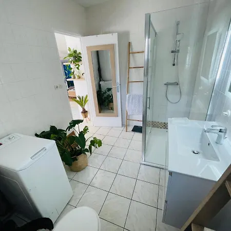 Petite Maison Du Loubat Avec Jardin *